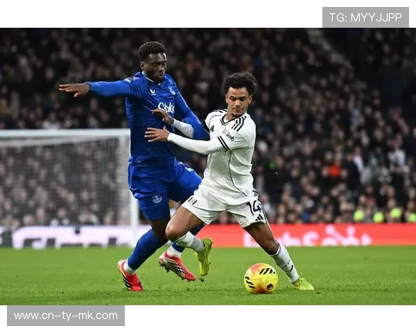 英超第25轮：埃弗顿2-1逆转富勒姆升至第七，莱诺乌龙霍尔破门富勒姆遭两连败